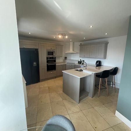Fabulous And Sunny 2 Bed Apartment, In City Centre Cork Exteriör bild
